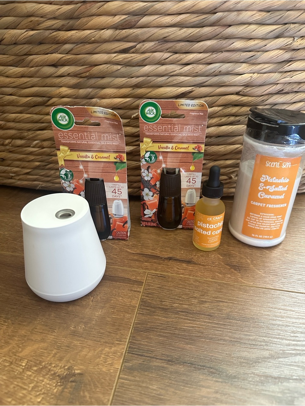 Air Wick Essential Mist + Scented Oil Bundle